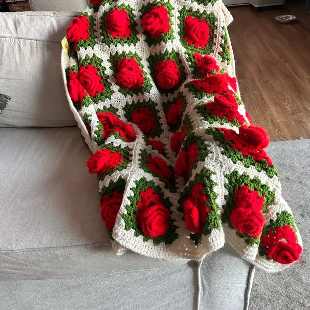 Handmade Crochet Rose Blanket in Red, Green & White